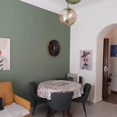 Casa Bomboloni Centro Storico Апартаменти Ла-Спеція